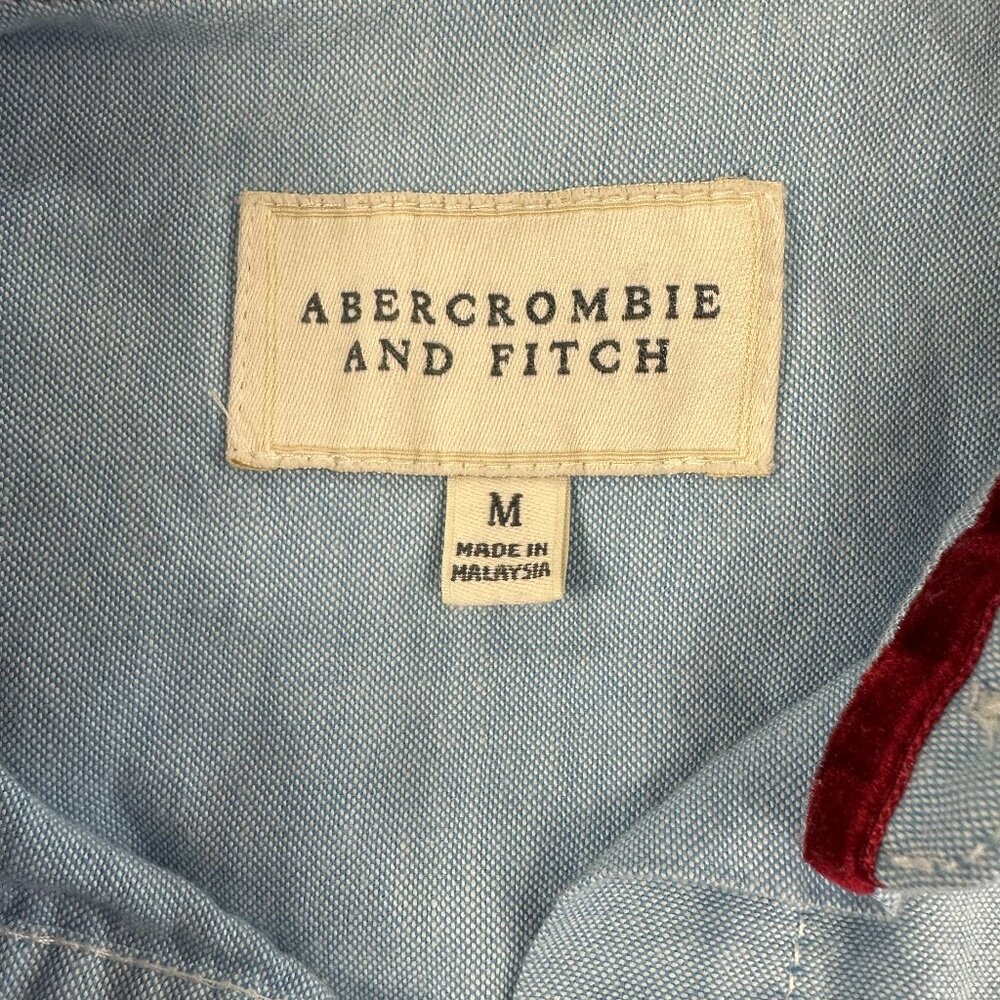 Abercrombie and Fitch - Chambray Button Up Top Women's Size Med Y2K Denim - Picture 8 of 9